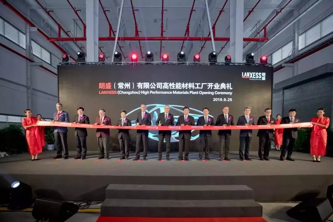 中石化与荷兰化工巨头再合作，共推镇海炼化大乙烯项目，化工行业投资热潮涌动